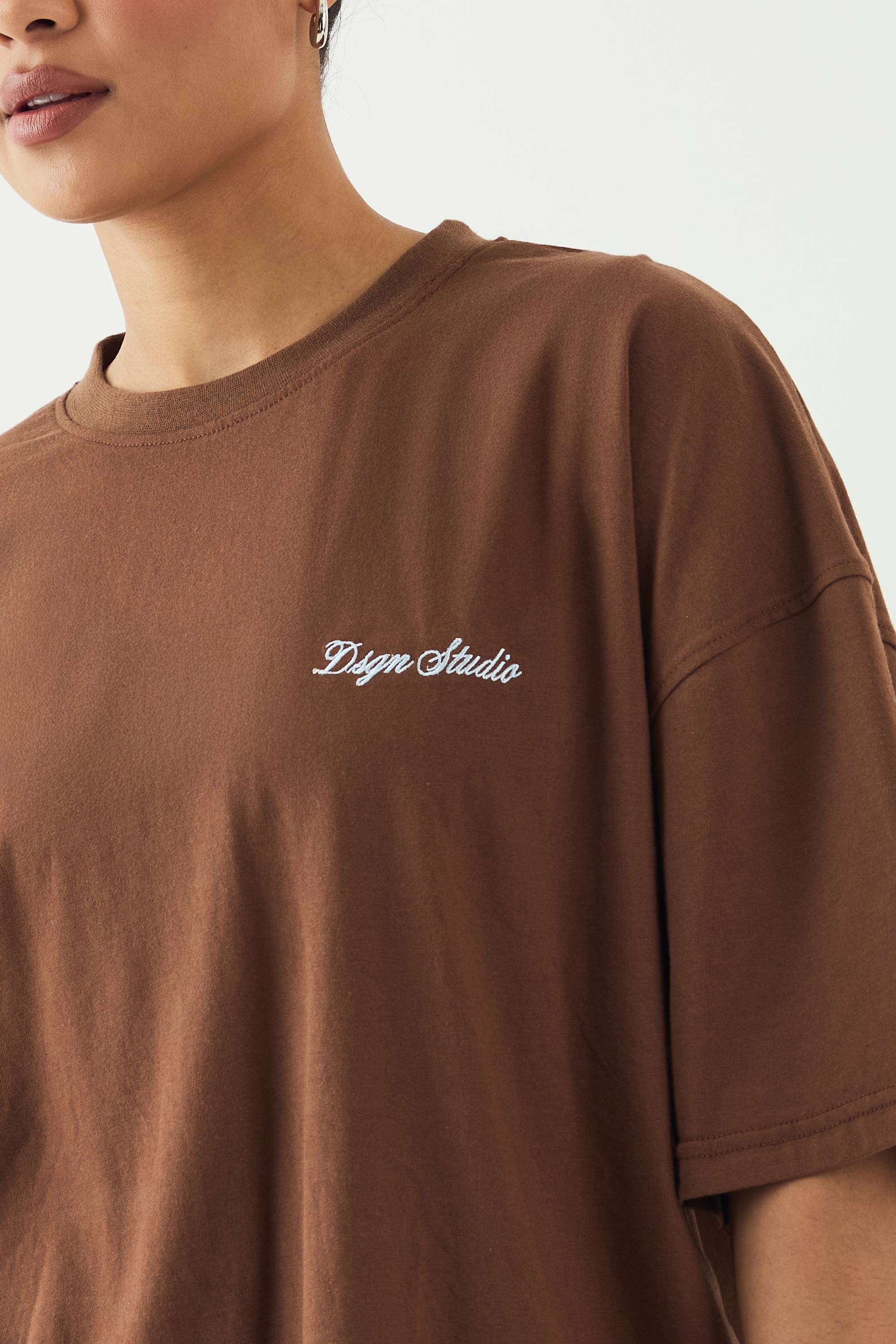 T-shirt Oversize Brodé Script Dsgn Studio