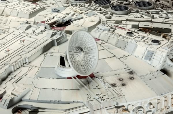 Revell 06718 Modellbausatz Millennium Falcon, 1:72 Scale, 120 år