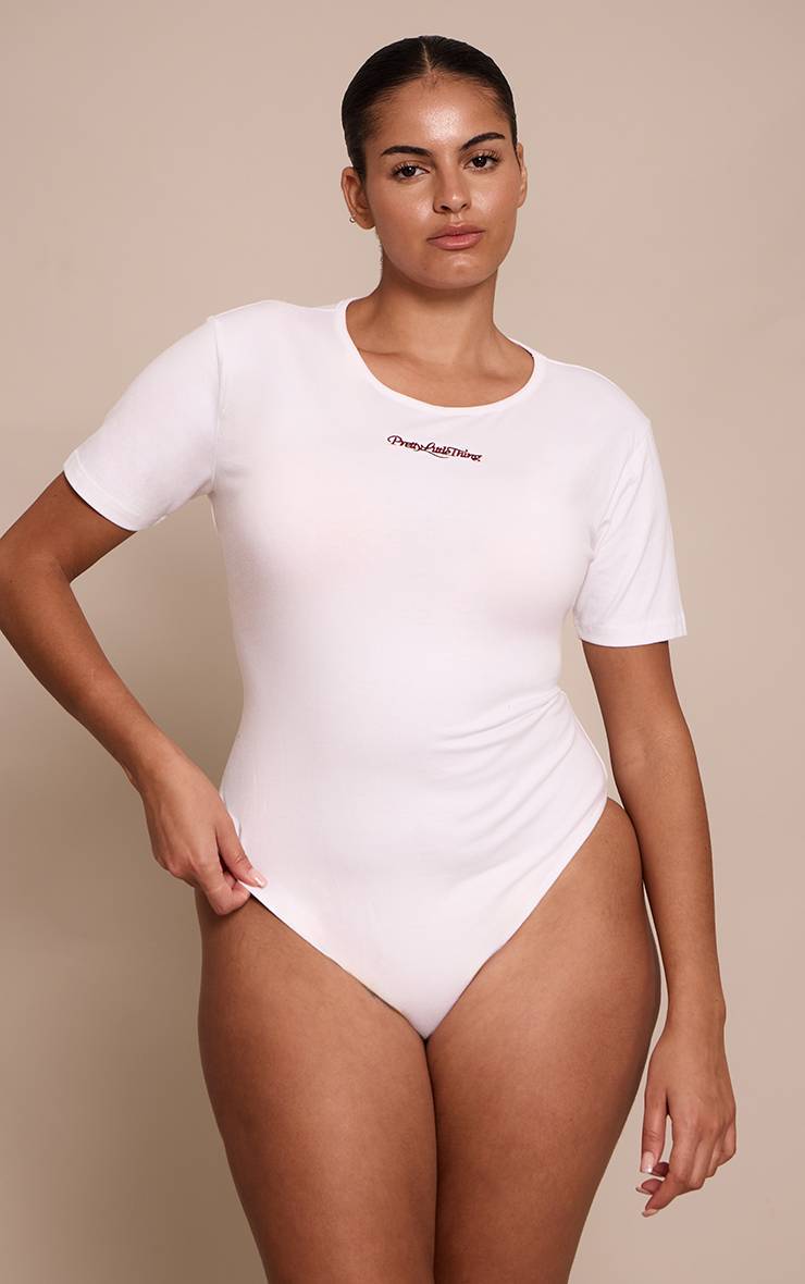 Crème Body Grande Taille Prettylittlething À Manches Courtes