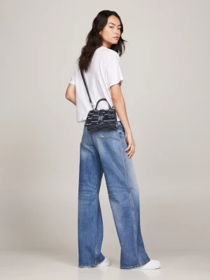 Bolsa transversal Tommy Jeans com estampa de logo repetido.
