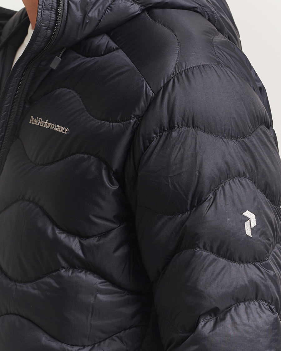 Peak Performance Helium Down Hooded Jacket Black