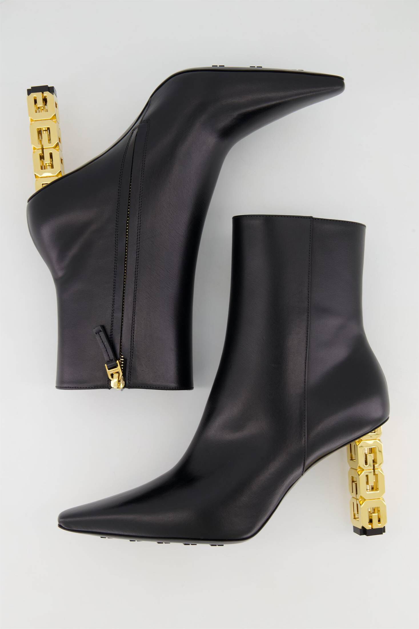 Givenchy| Damen Stiefeletten G CUBE ANKLE BOOTS aus Leder