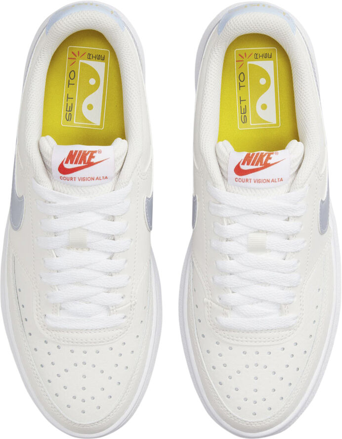 Nike Court Vision Alta Sneakers Beige