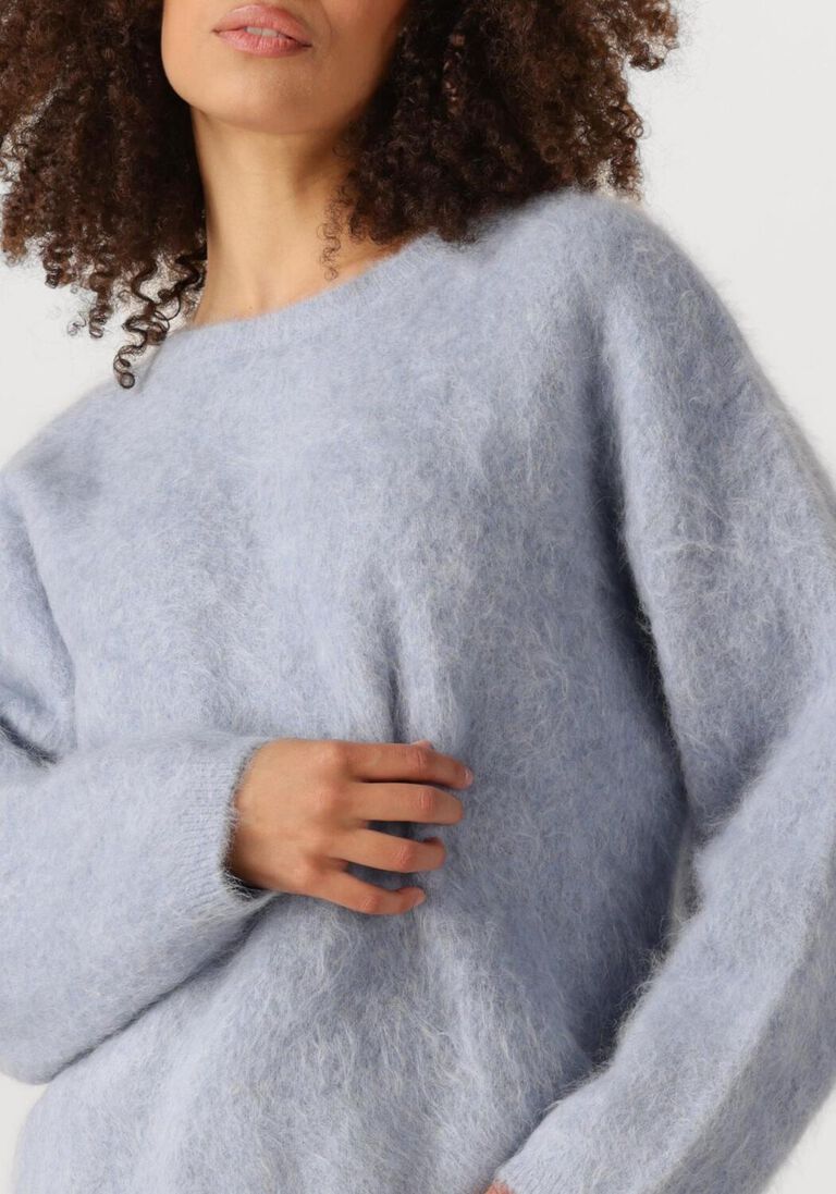knit-ted amalia