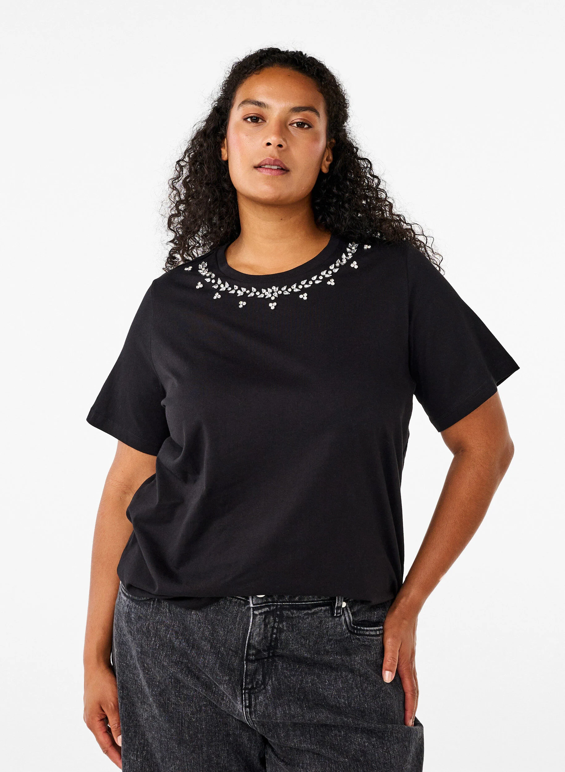 T-shirt med rund hals og rhinsten