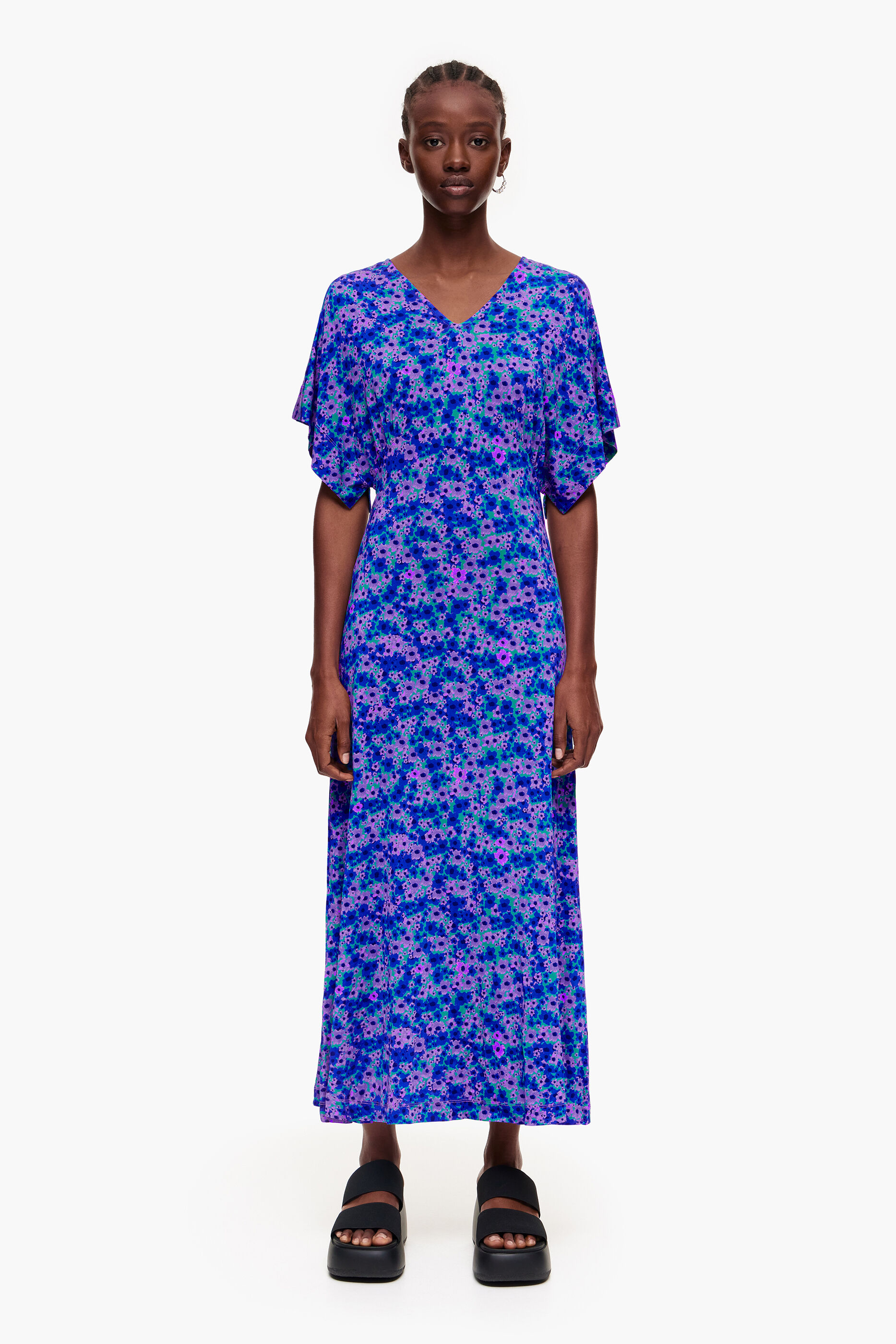 Vestido midi com estampa floral verde