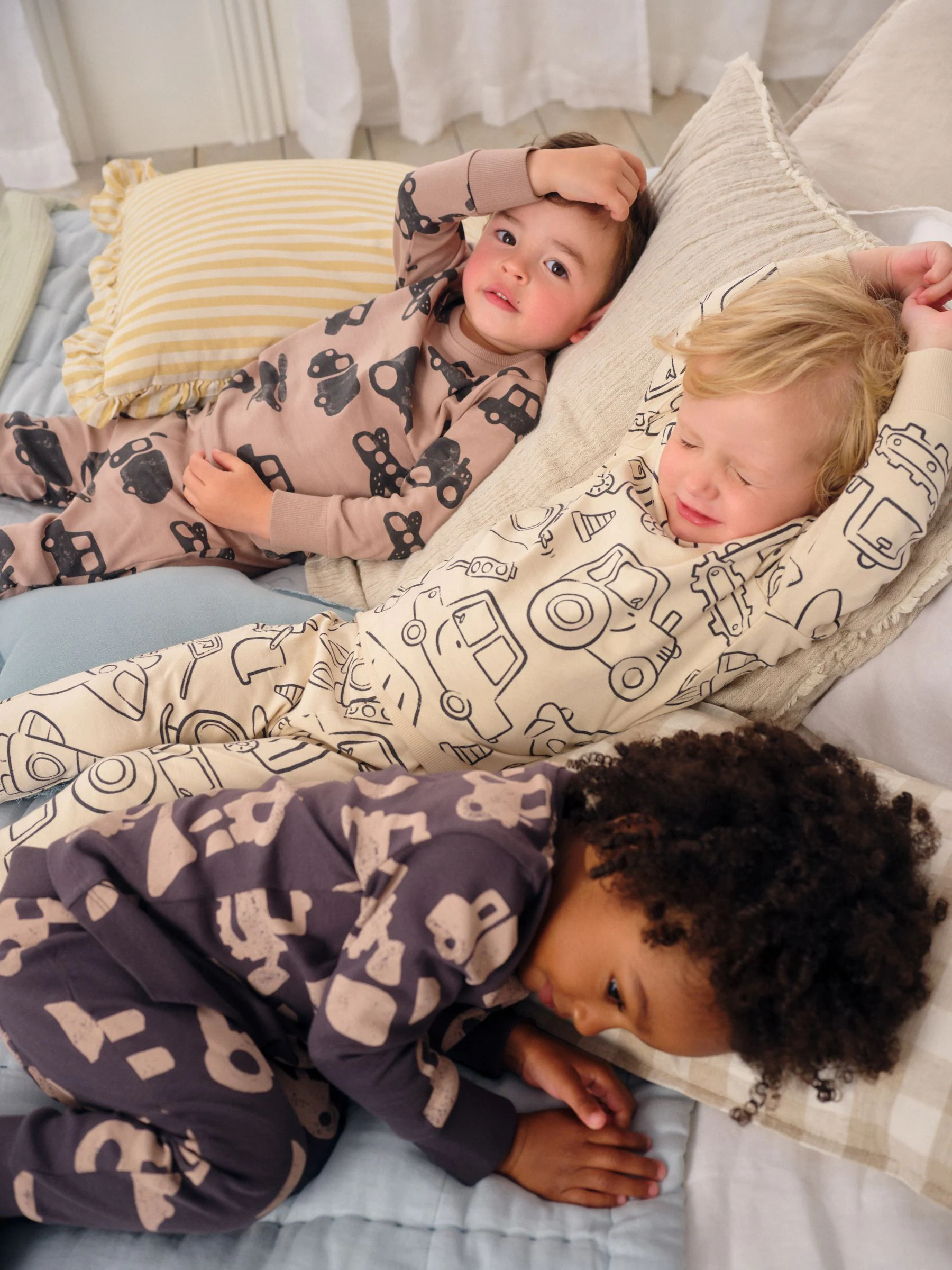 Bruin/Crème Transport - Mini Knusse Pyjama's 3 Set (9mnd-10jr)