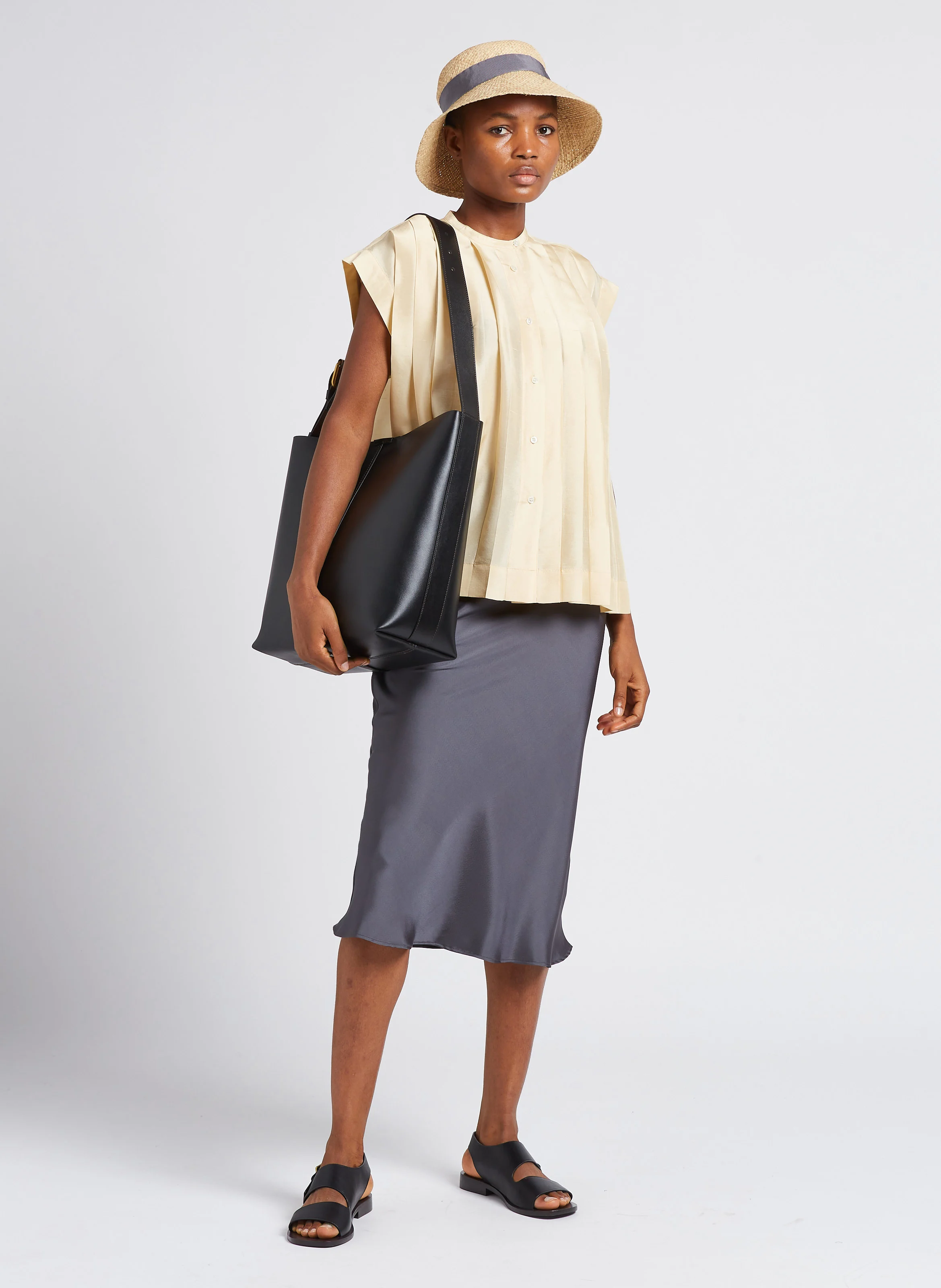 SAUDADE - Sac seau en cuir réversible | Noir