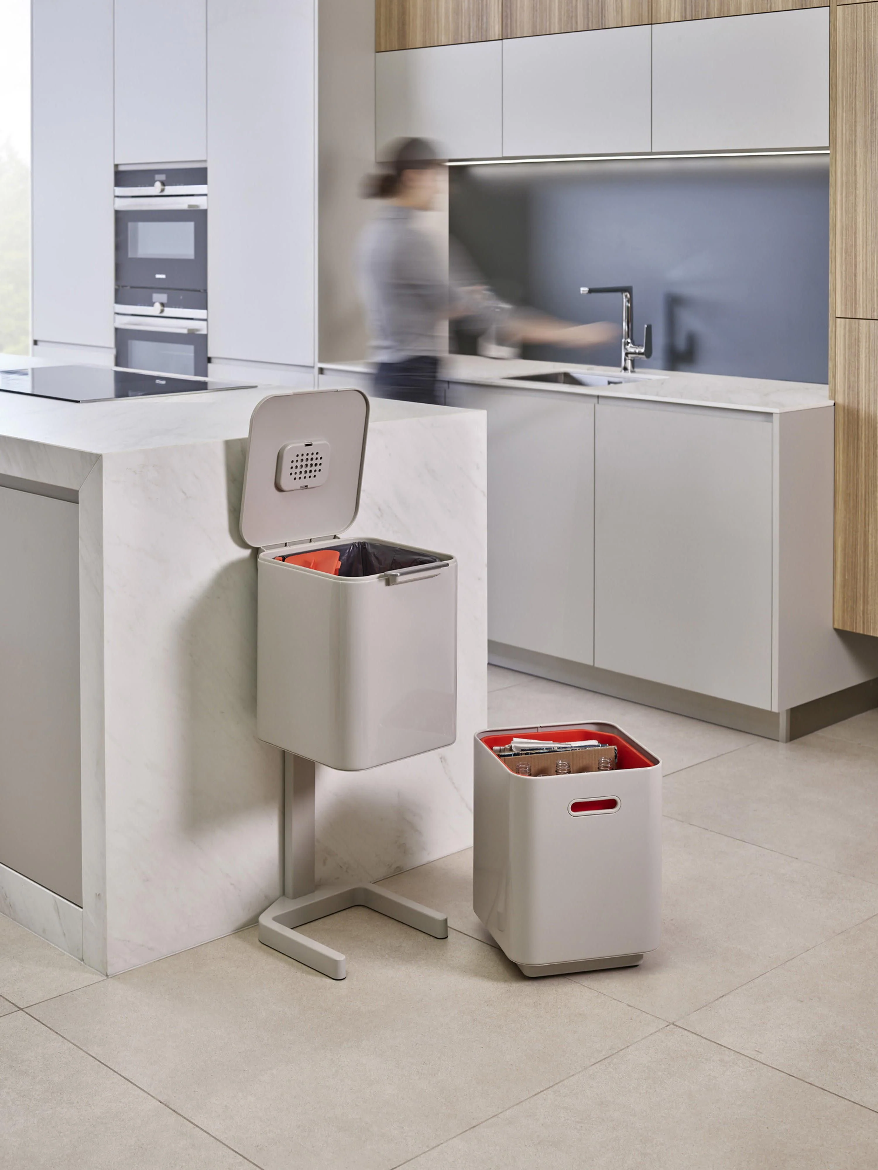Afvalemmer Totem met aparte recycling unit, in verschillende formaten