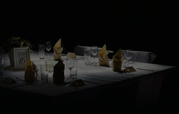 Dinner in the Dark in Wien als ausgefallene Geschenkidee