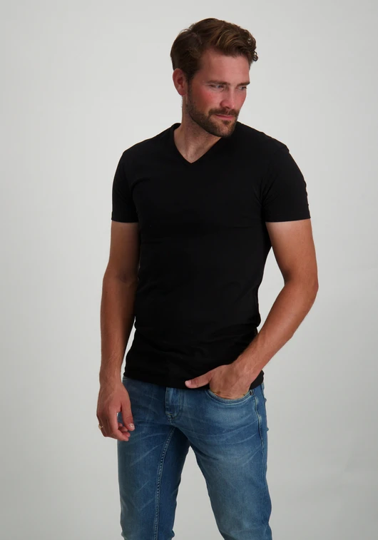 Garage Basic bodyfit t-shirt V-hals 0202