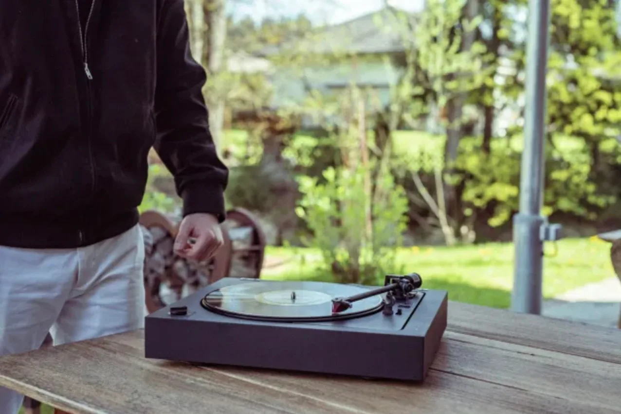 Pro-Ject A2   cellule Ortofon 2M Red Platines vinyle hi-fi