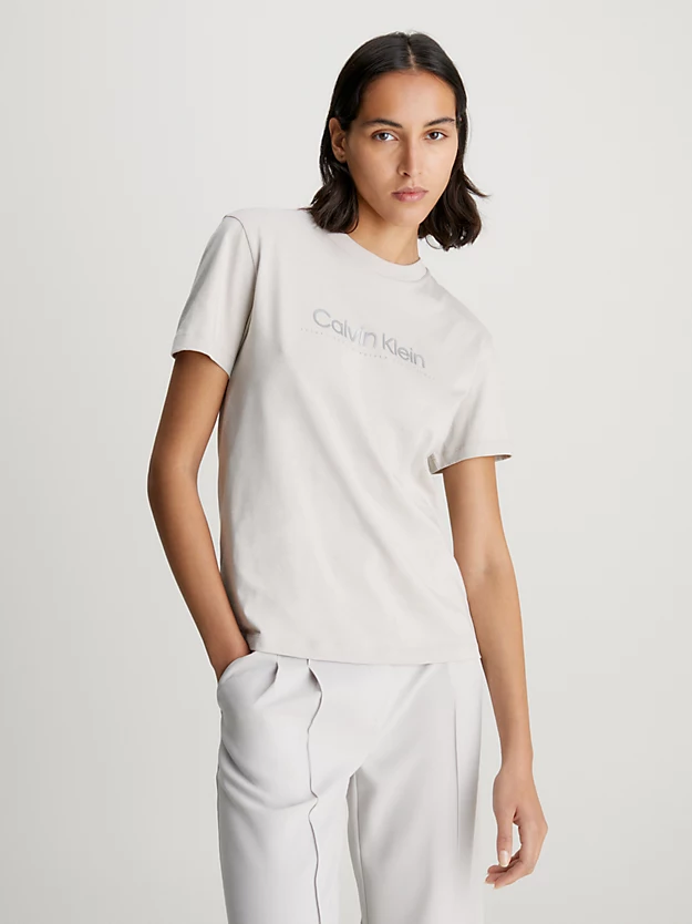 Camiseta de cetim estampada