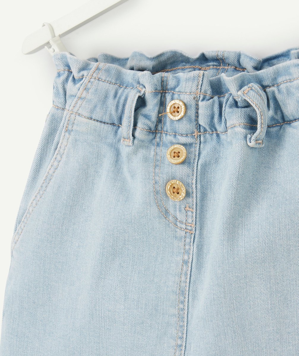 jupe droite fille en denim bleu ciel low impact avec boutons bois doré