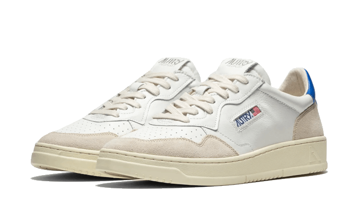 Autry Medalist Leather Suede Low White Light Blue
