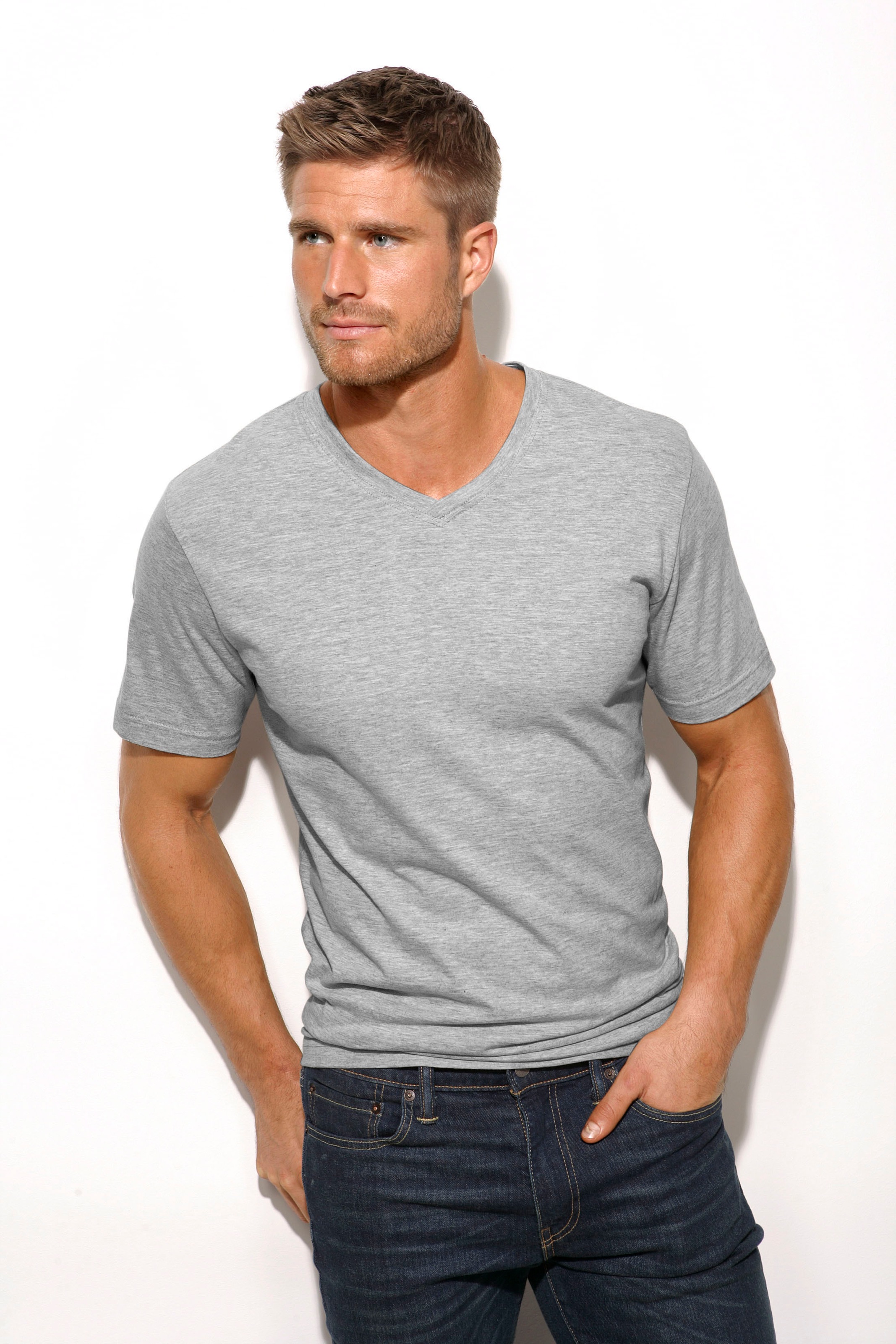 H.I.S T-Shirt »mit V-Ausschnitt, V-neck, Unterziehshirt« Packung, 3er-Pack, 3 Stk. unifarben, V-neck, aus Baumwolle