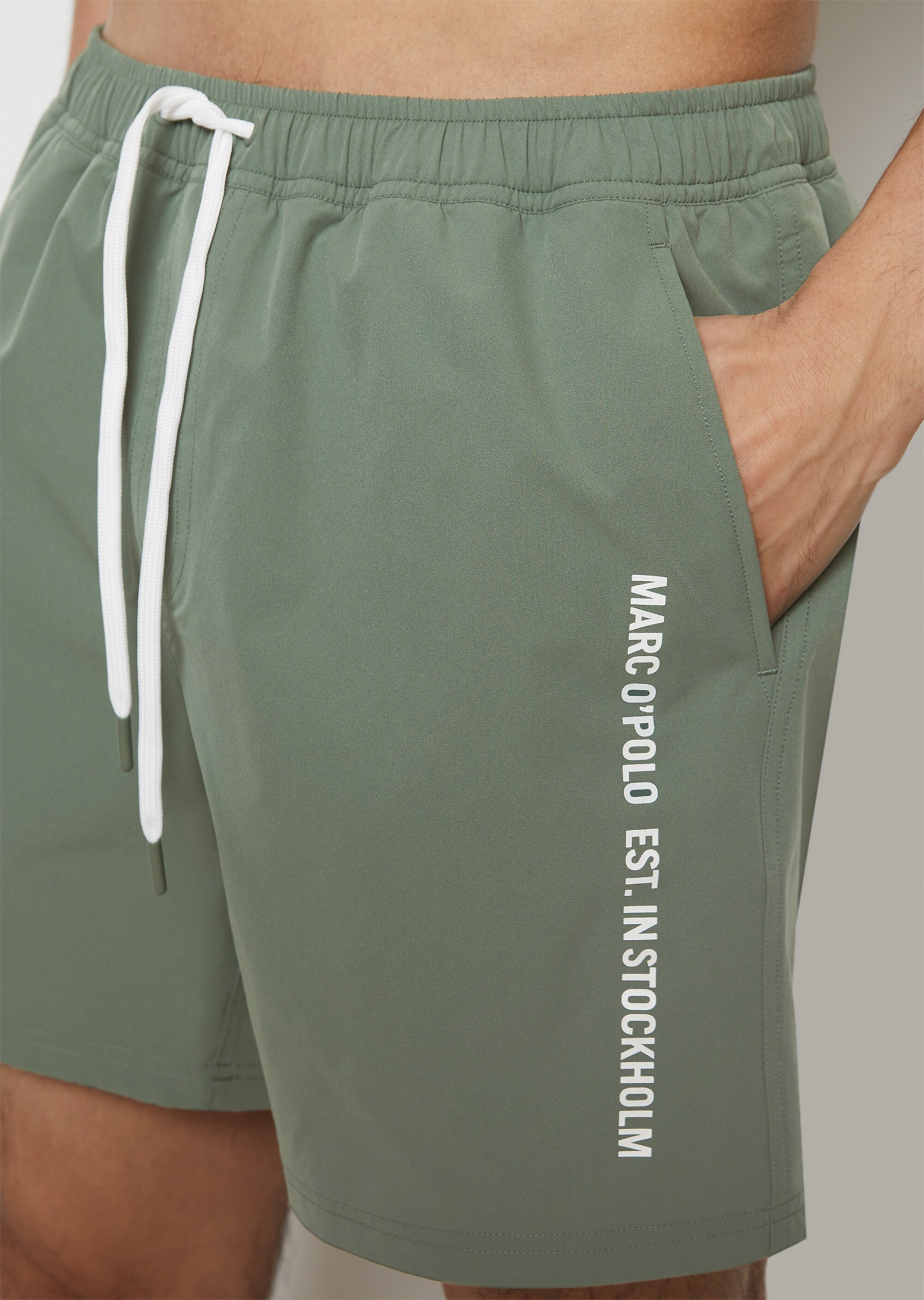 Badeshorts aus recyceltem Material