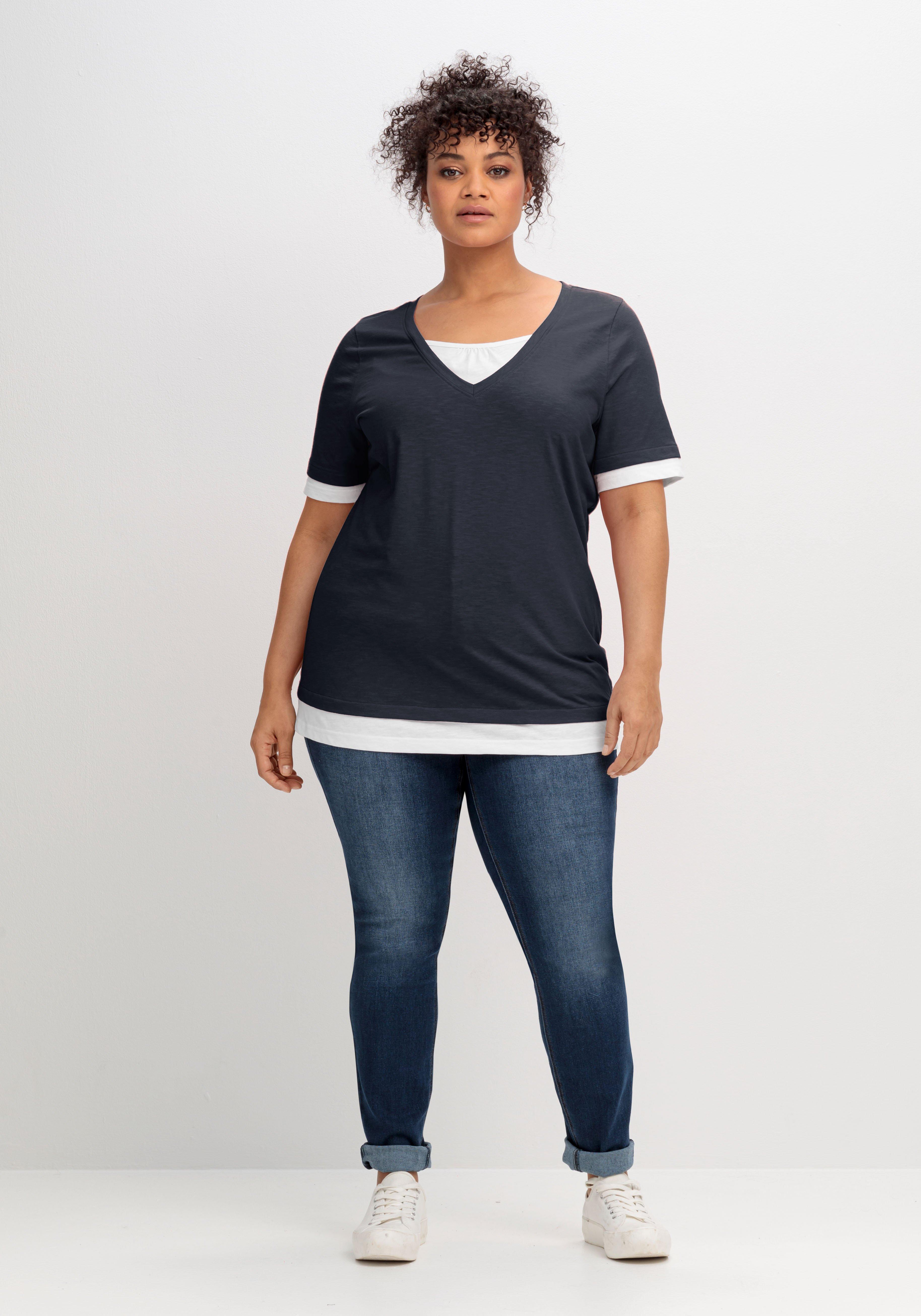Jerseyshirt in 2-in-1-Optik, mit V-Ausschnitt