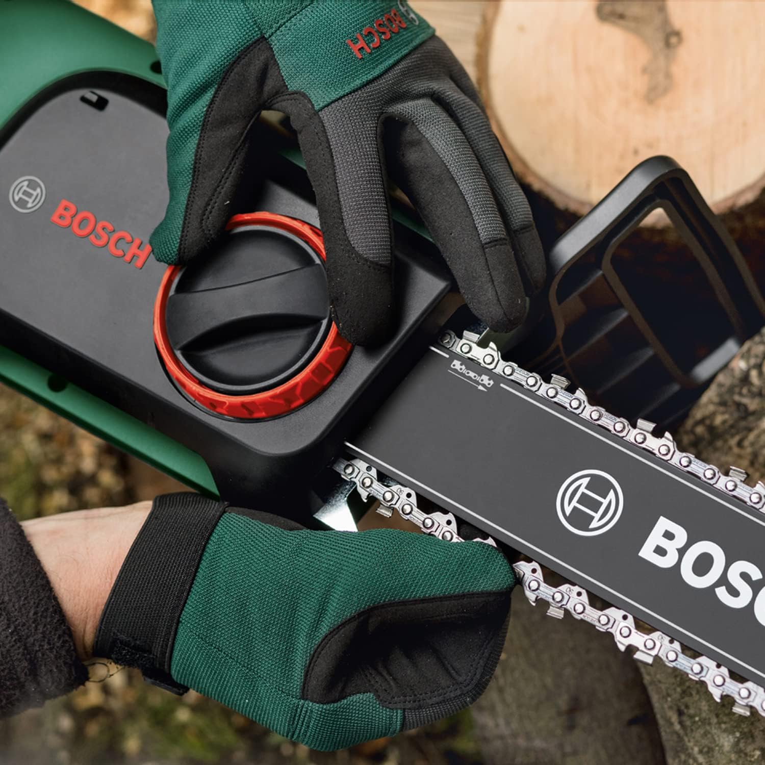 Bosch Kettensäge UniversalChain 40 (1800 W, Gewicht: 4,3 kg, Kettengeschwindigkeit: 12 m/s, mit Kettensägenöl inklusive, im Karton) – Amazon Edition