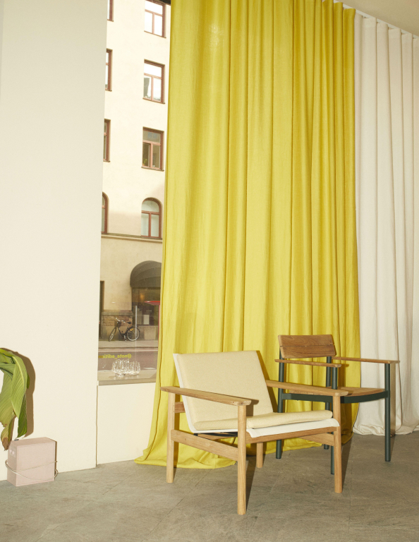 Fritz Hansen Pelagus tuinstoel met armleuning light ivory