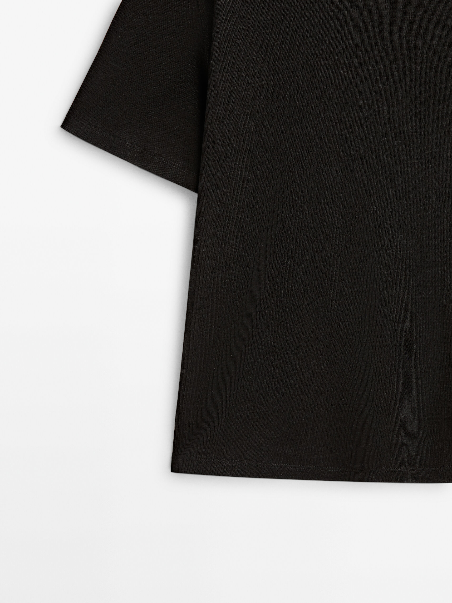 Camiseta de manga curta 100% linho - PRETA
