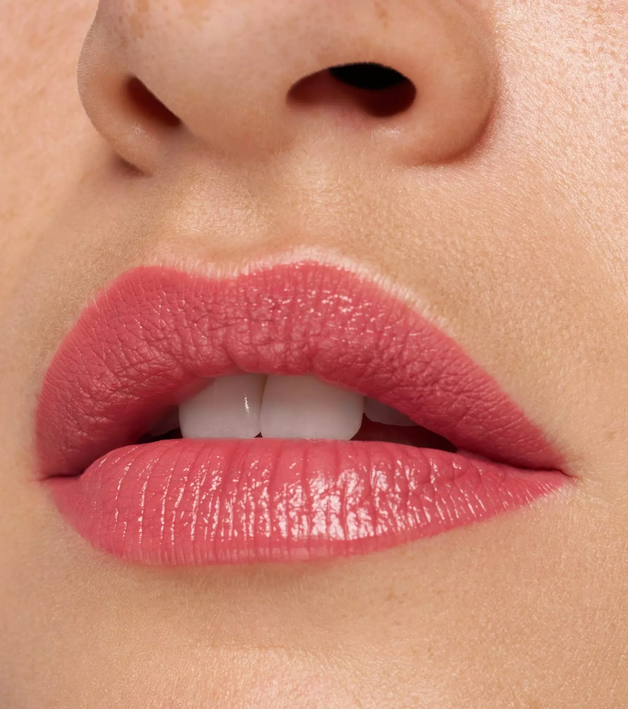 essence - Batom Satin Satin Glow - 03: Rose And Shine