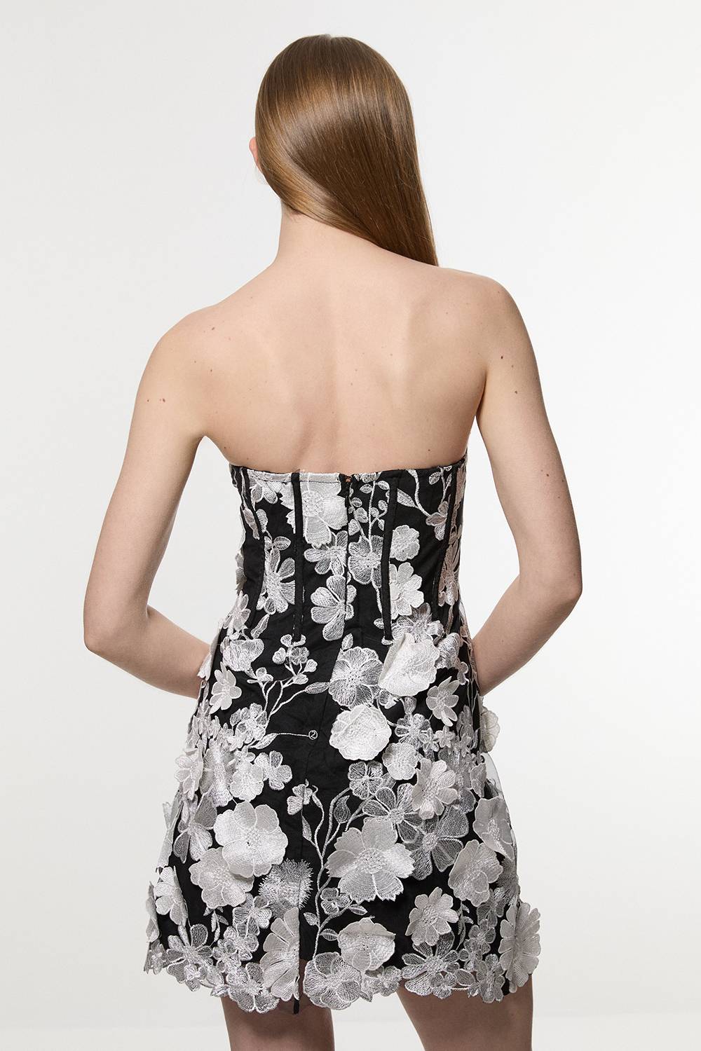 KarenMillen Robe Mini en Tissu Tissé Structuré à Appliqué Floral