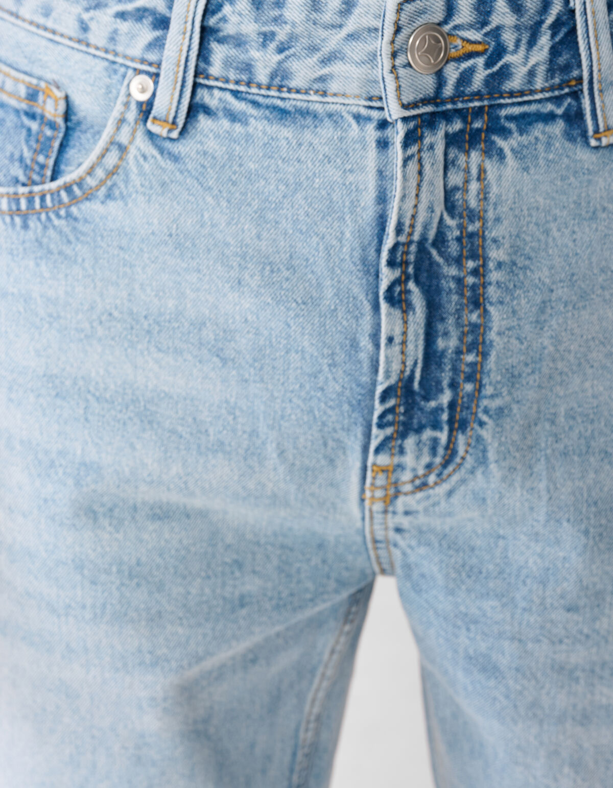 Relaxed Fit Jeans Bleached L32