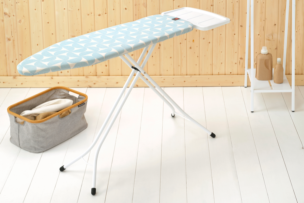 Strijkplank B, 124x38 cm, solide stoomunithouder - Fresh Breeze