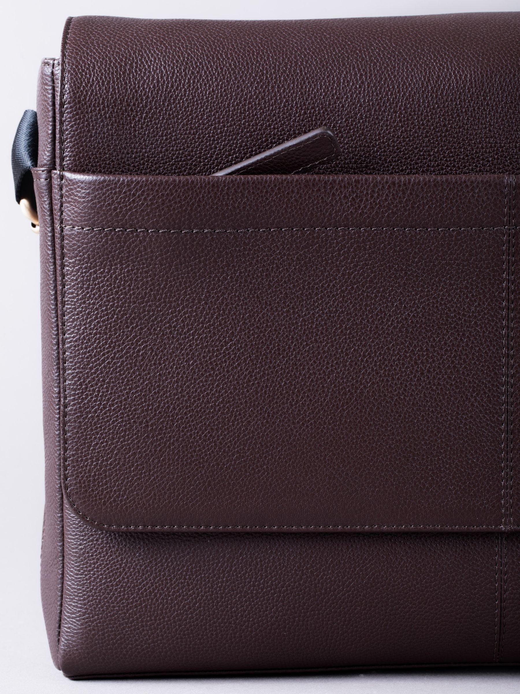 Bruin - Lakeland Leather Crummock Laptop Messenger Bag