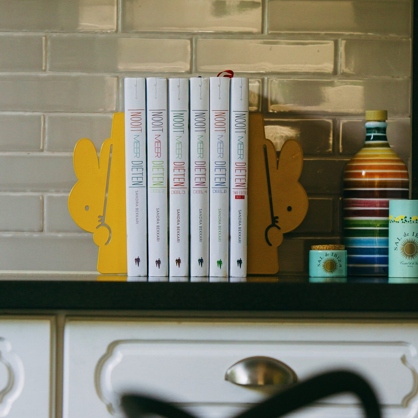 Miffy Peek-a-boo Buchstütze - Gelb