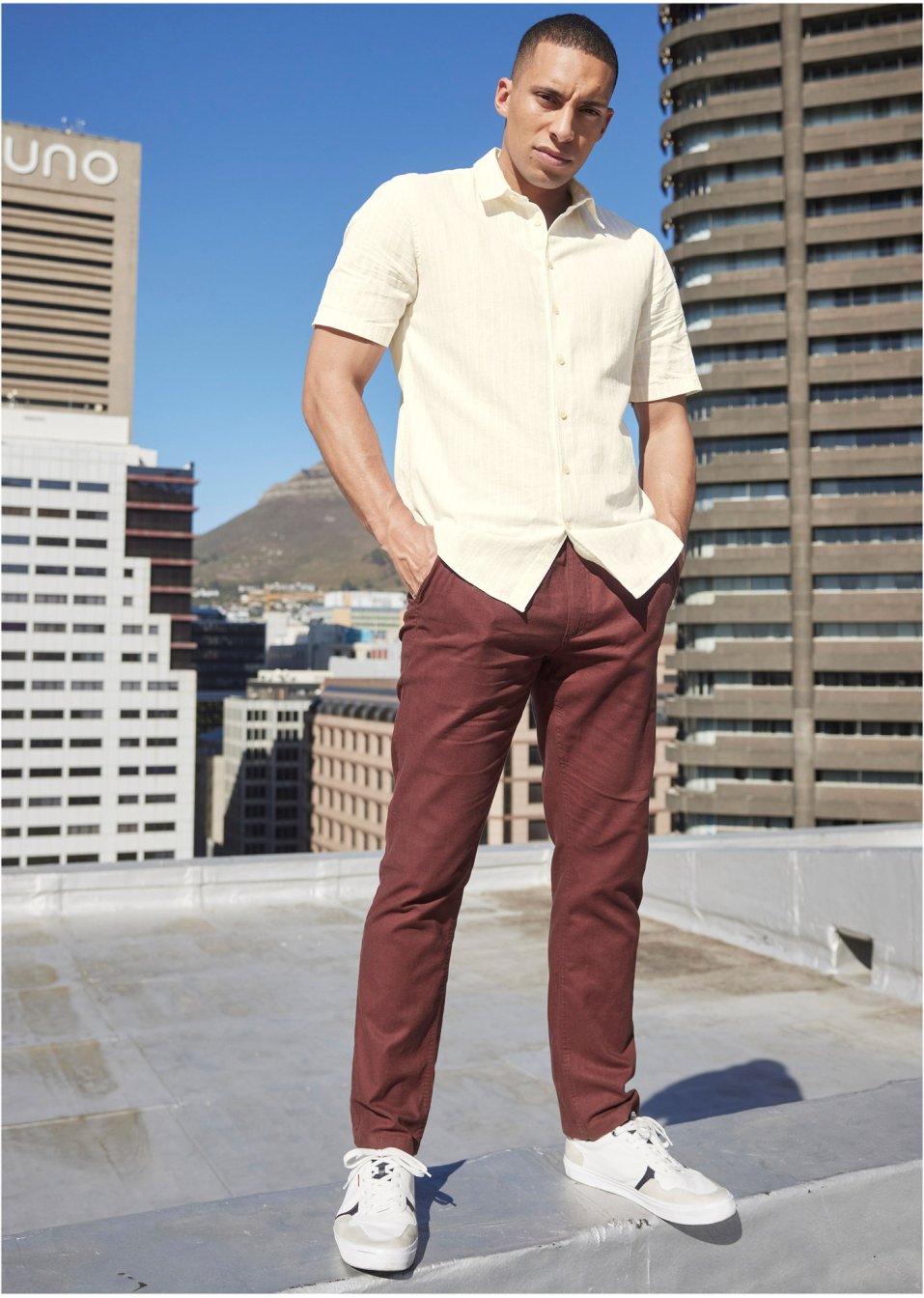 Chemise manches courtes en mélange lin