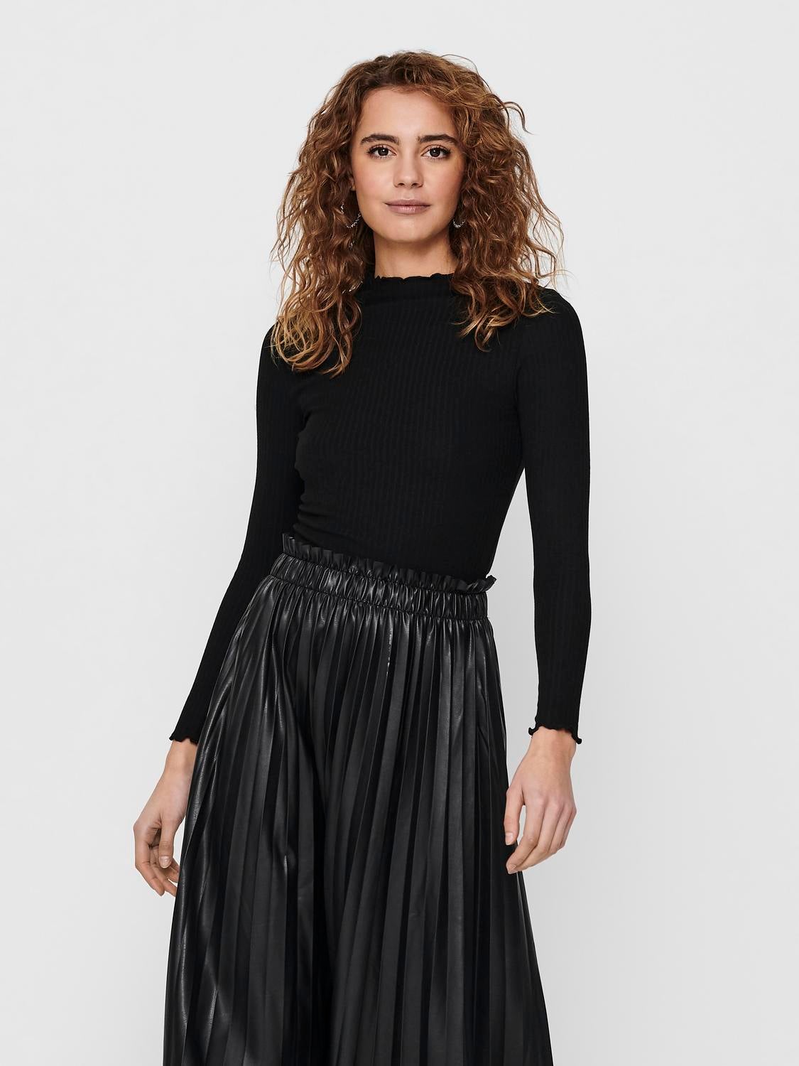 ONLEMMA Top Black