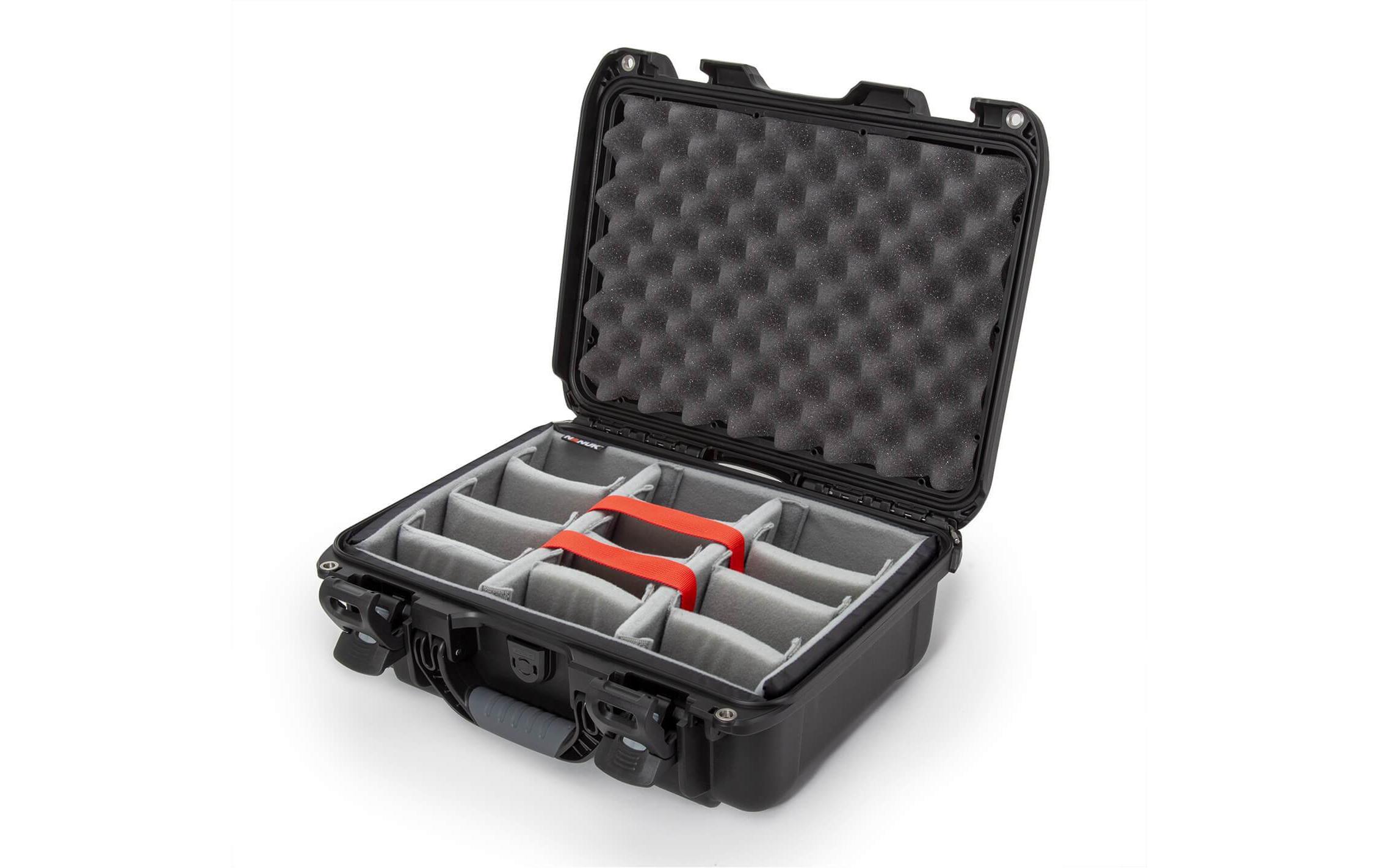 Kunststoffkoffer 920 - mit Trennwand Schwarz<br>Leichter, wasserdichter und robuster Hartschalenkoffer mit Trennwand