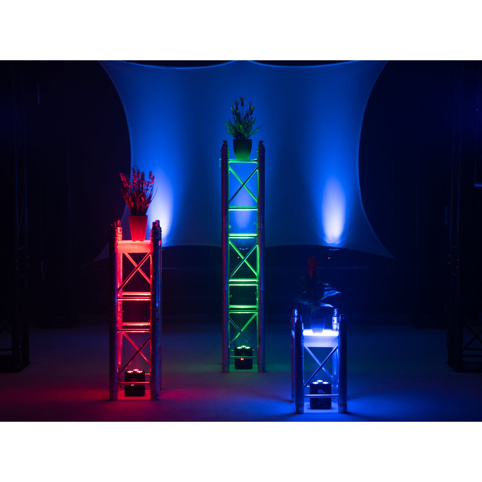Eurolite Akku TL-3 QCL RGB+UV Trusslight
