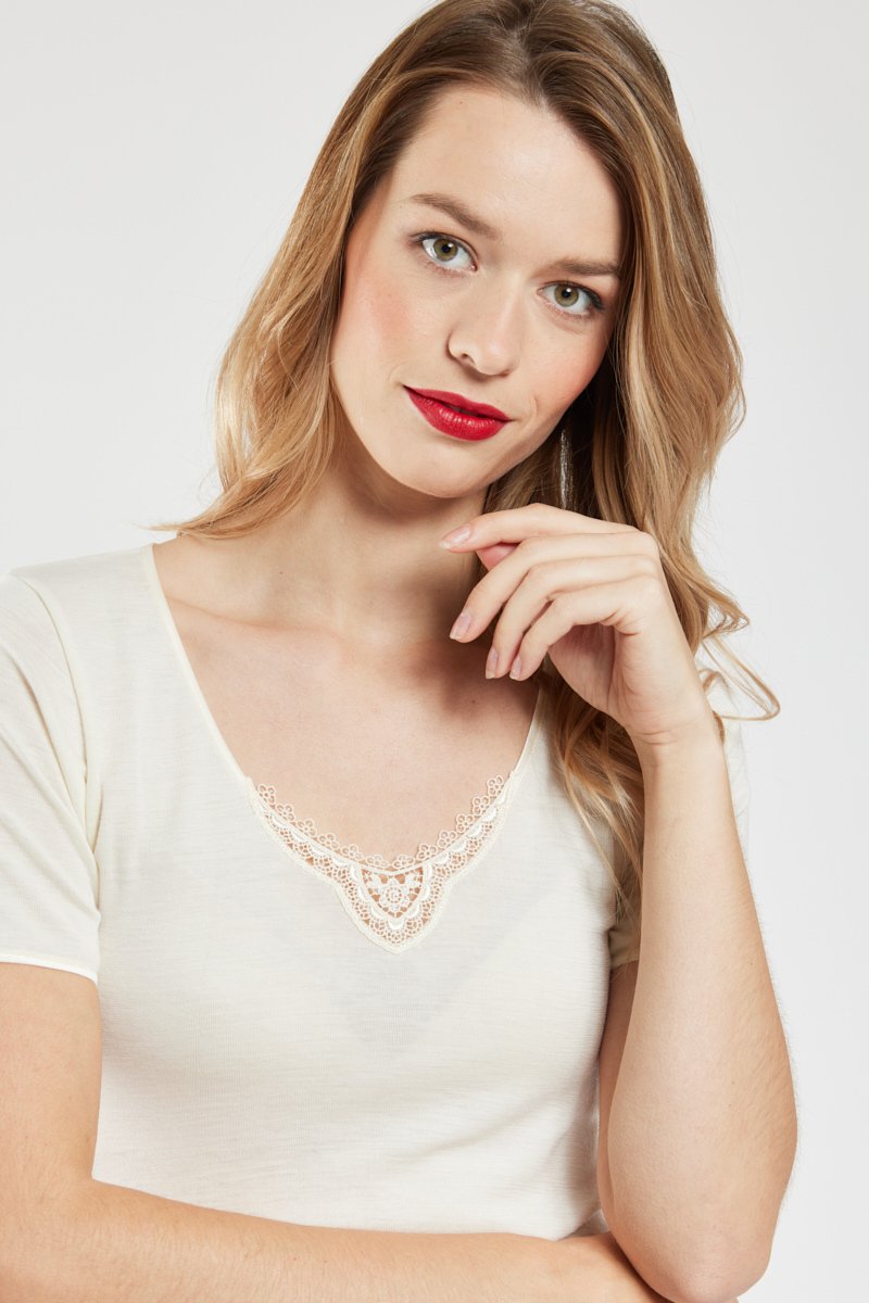T-shirt col dentelle - laine et soie