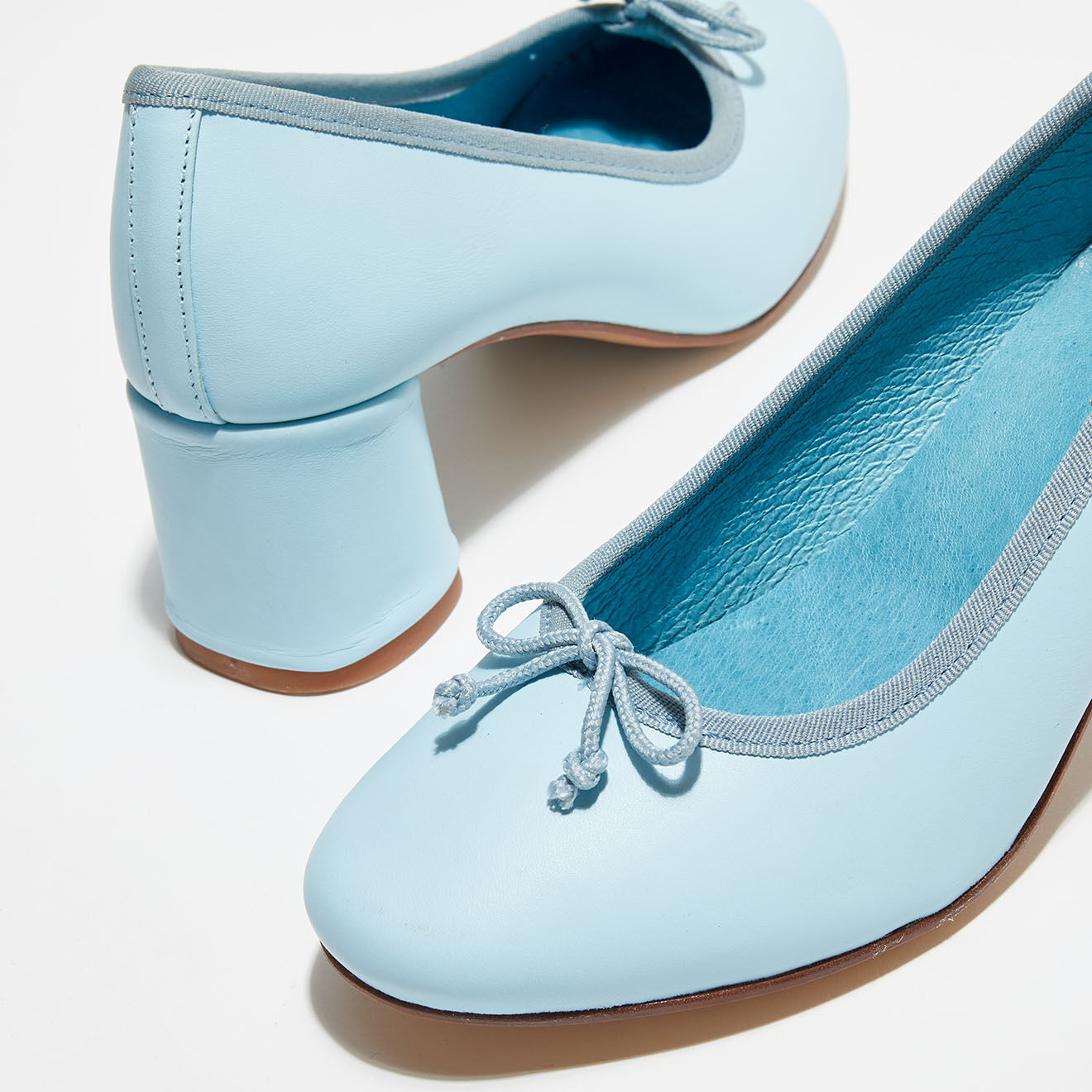 Quartier Latin Ballerines en Cuir Lisse Charlie bleu ciel - Talon 6 cm