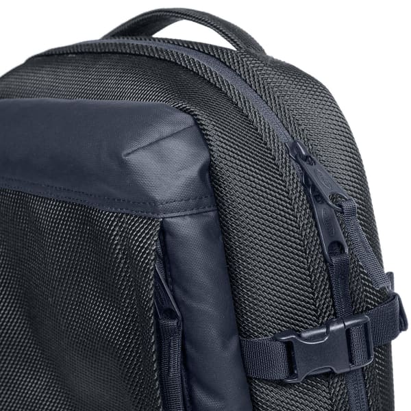 Sac à dos lifestyle EASTPAK TECUM M CNNCT MARINE