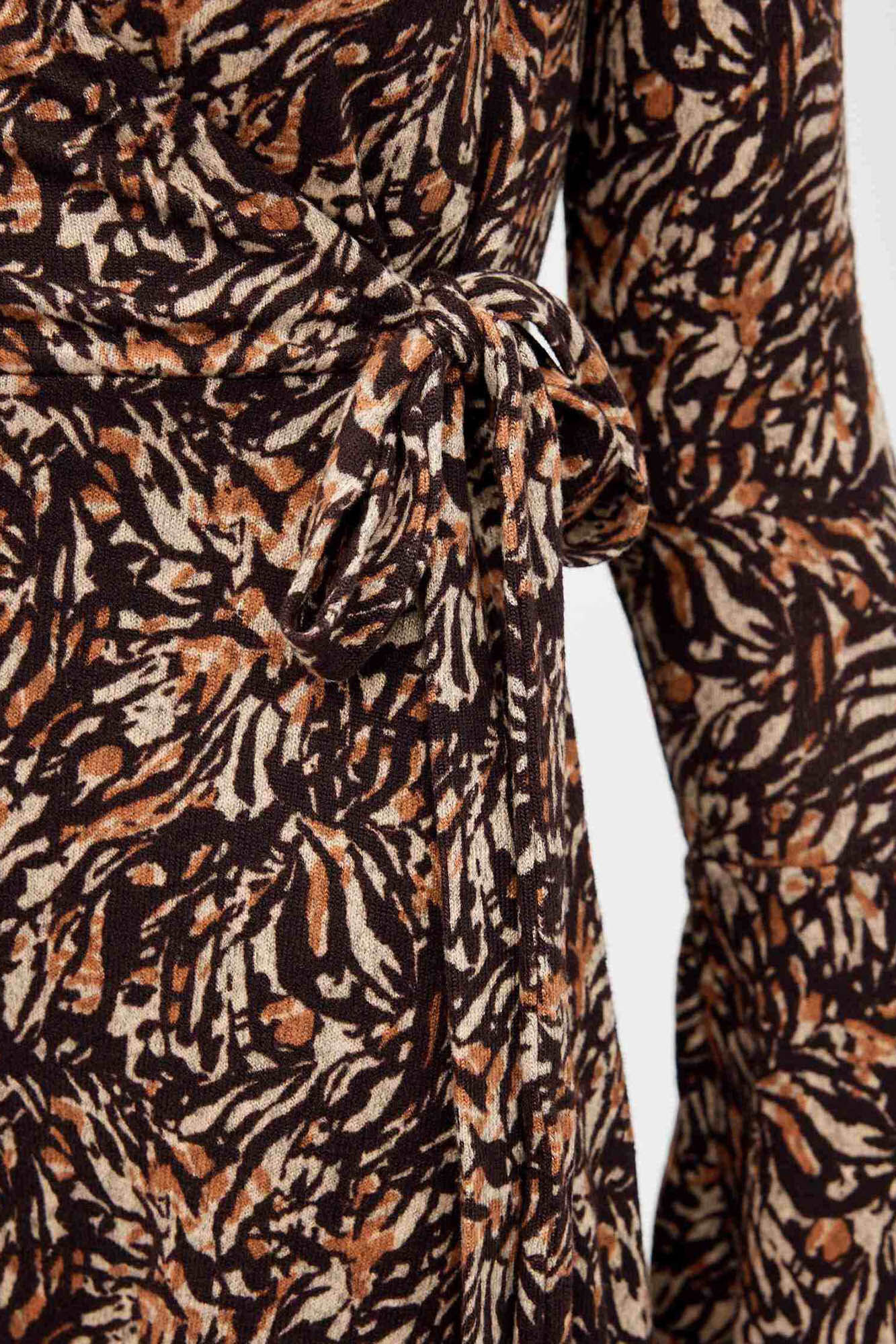 Vestido envelope estampado