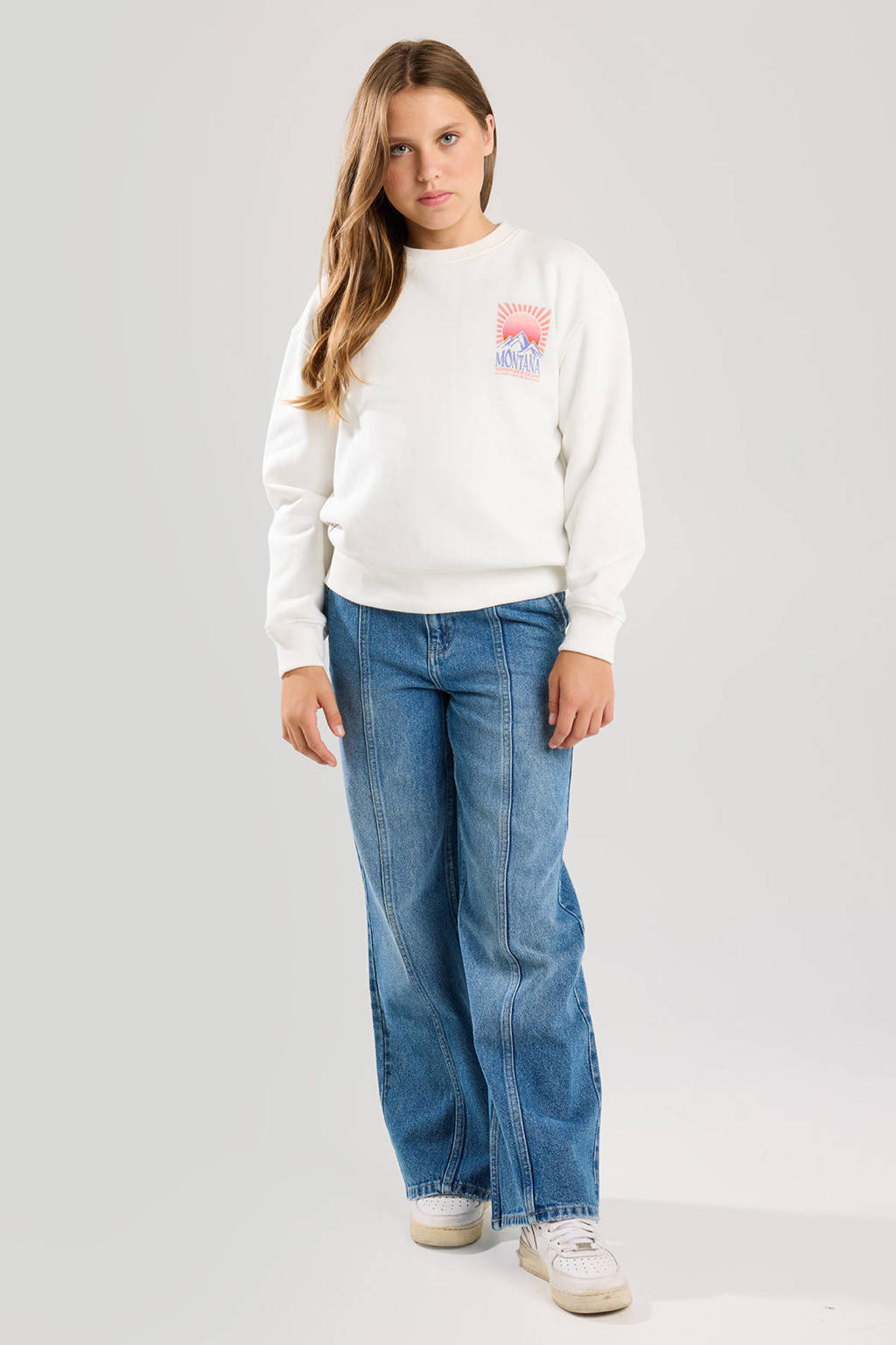 America Today sweater wit