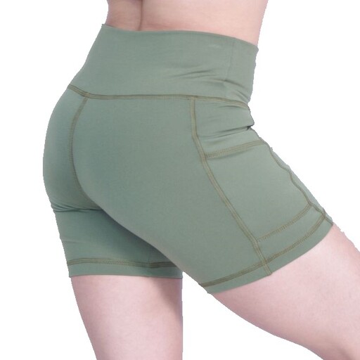 Shorts esportivos femininos verdes em Supplex com bolsos.