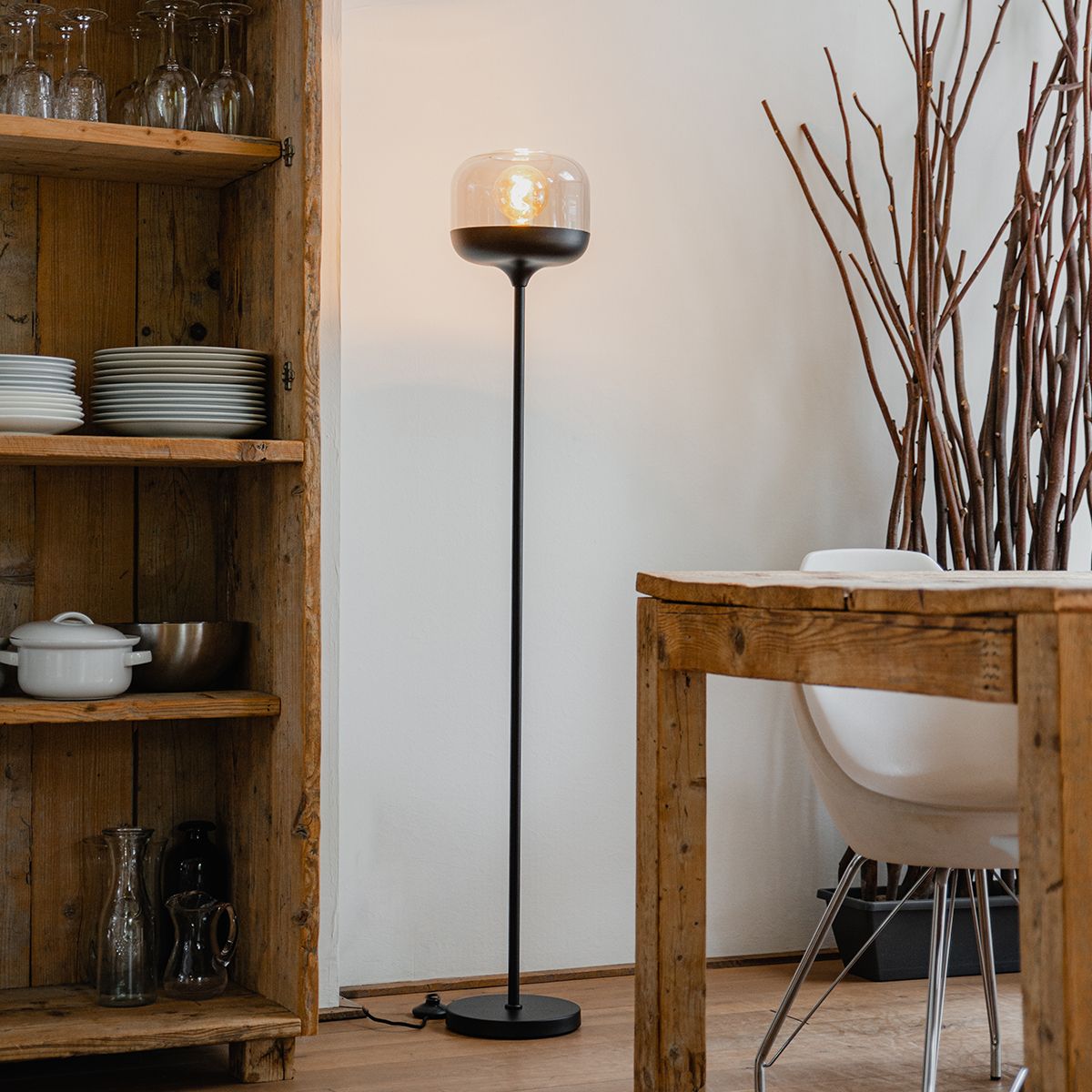 Design vloerlamp zwart met goud en smoke glas - Kyan