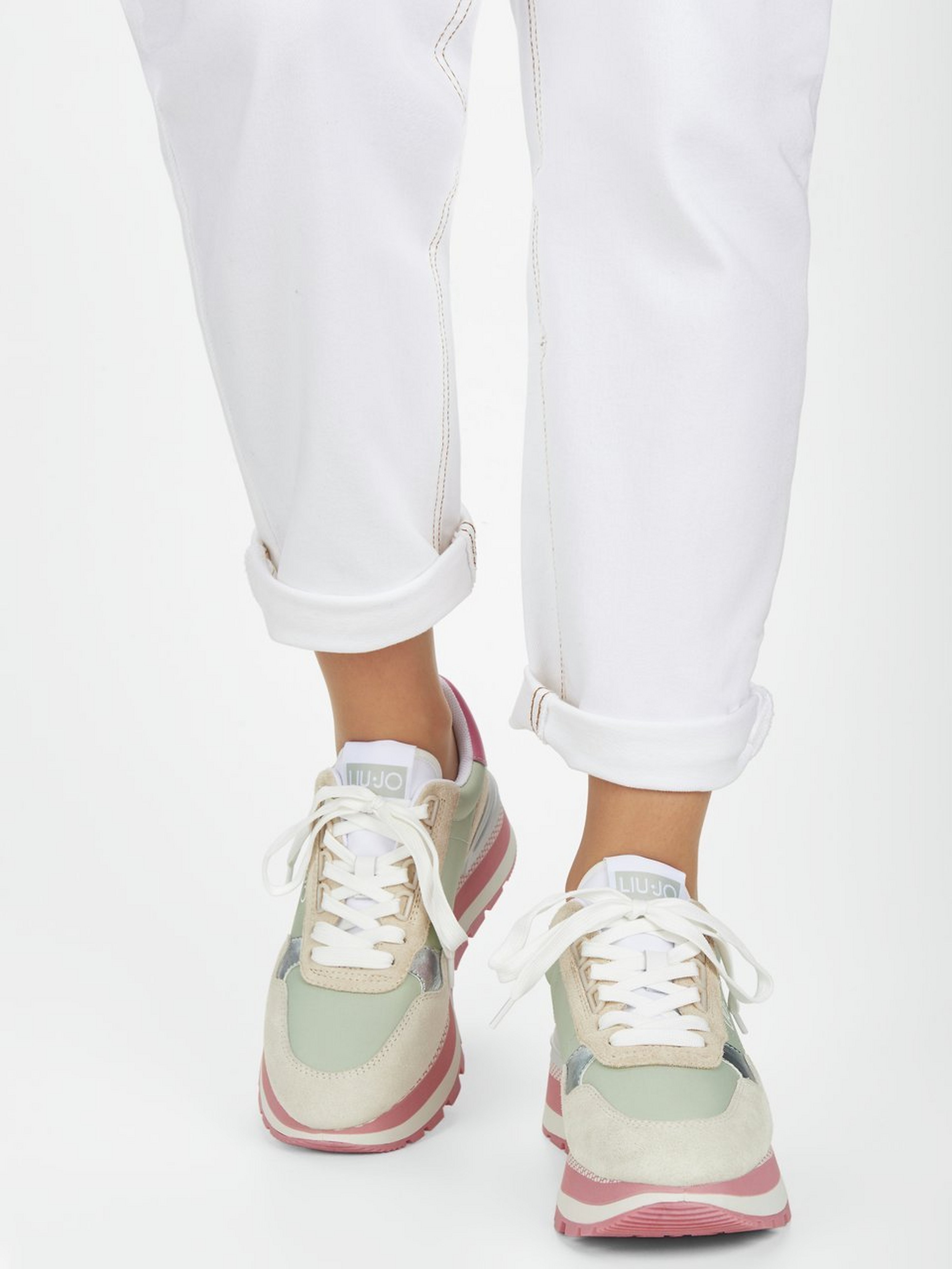 Sneaker