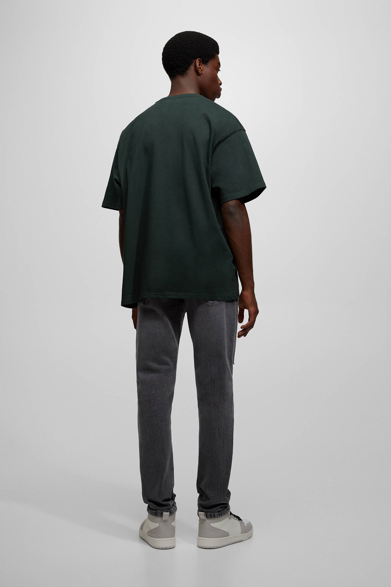 CALÇA JEANS SLIM RASGADA - CINZA ESCURO