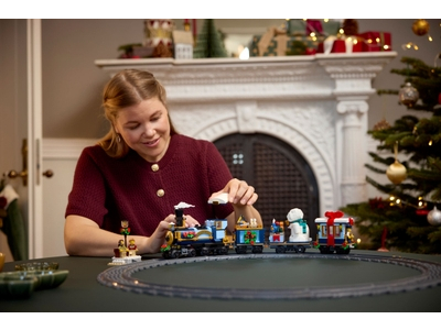 LEGO Feestelijke kersttrein (10361)