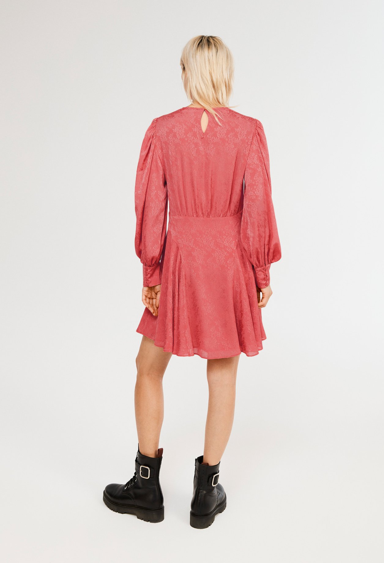 Robe courte