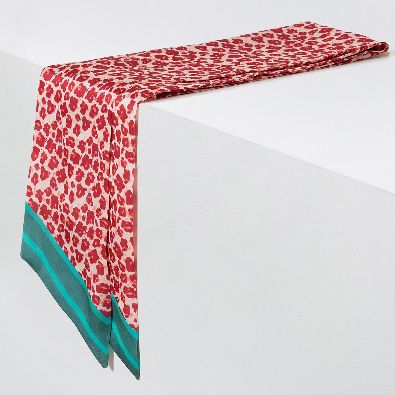 Caroll Foulard Bertille vanille fantaisie - 148x10 cm