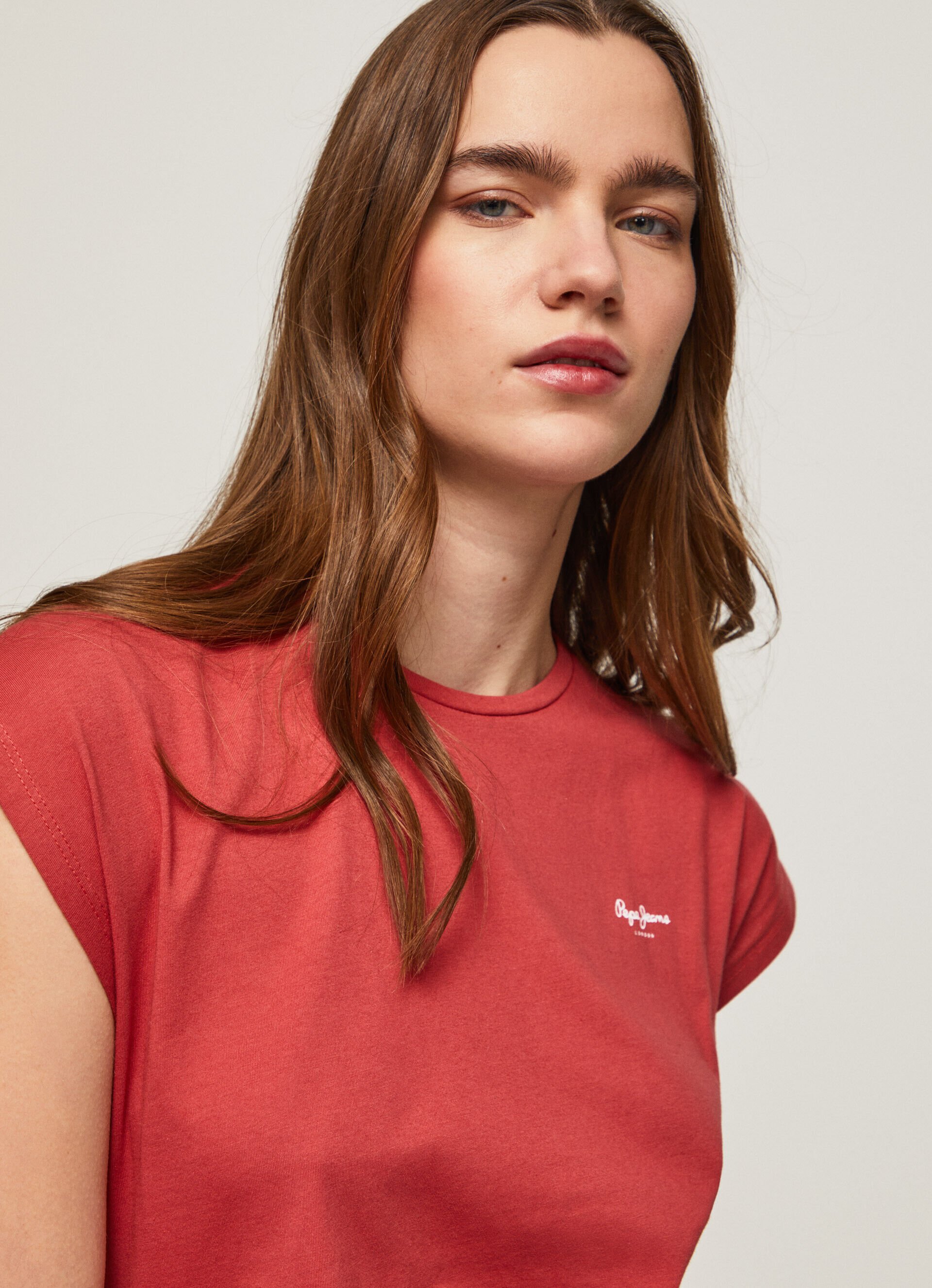 Camiseta sem mangas com logo estampado - vermelho estúdio