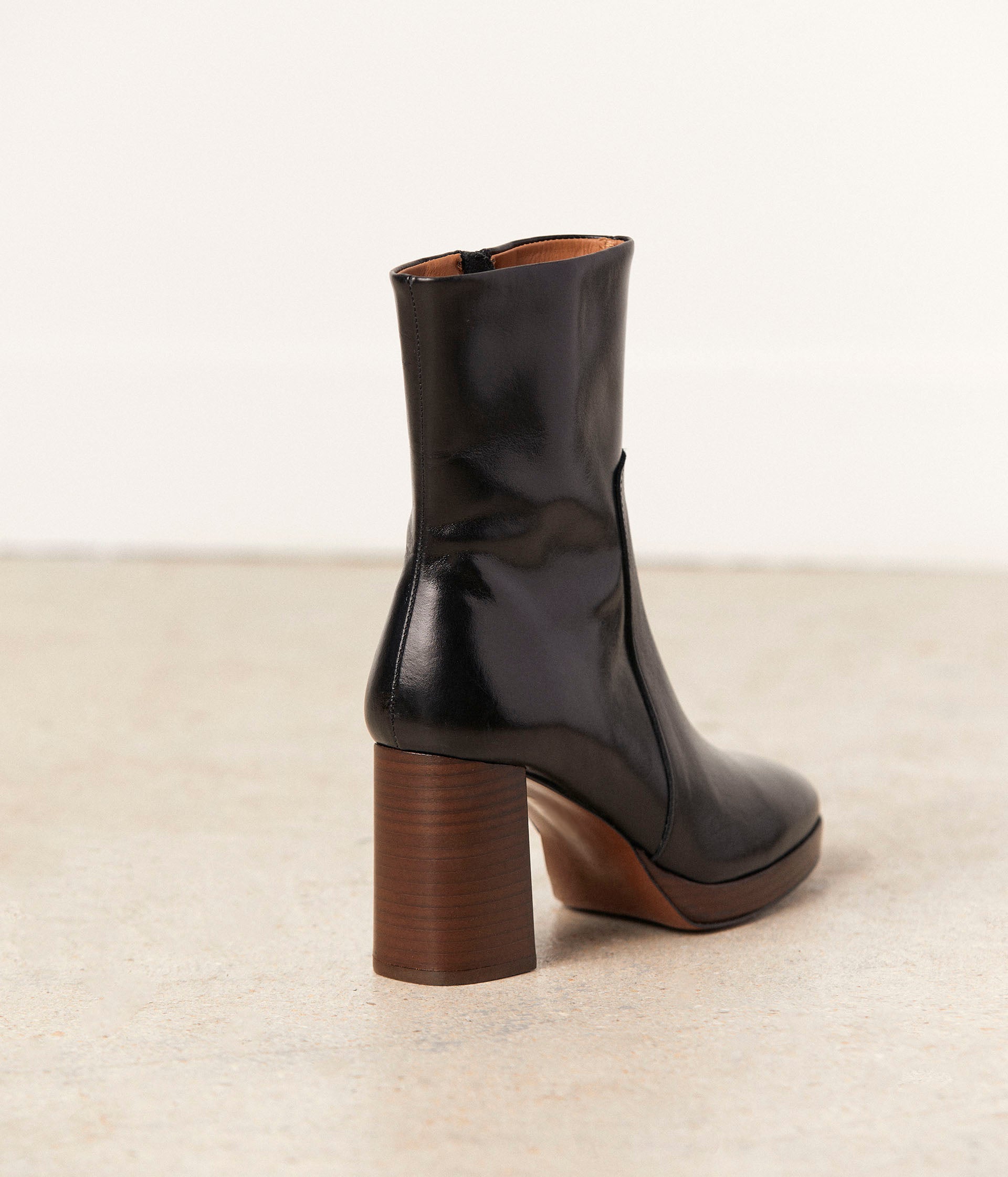 Boots noires cuir Léontine