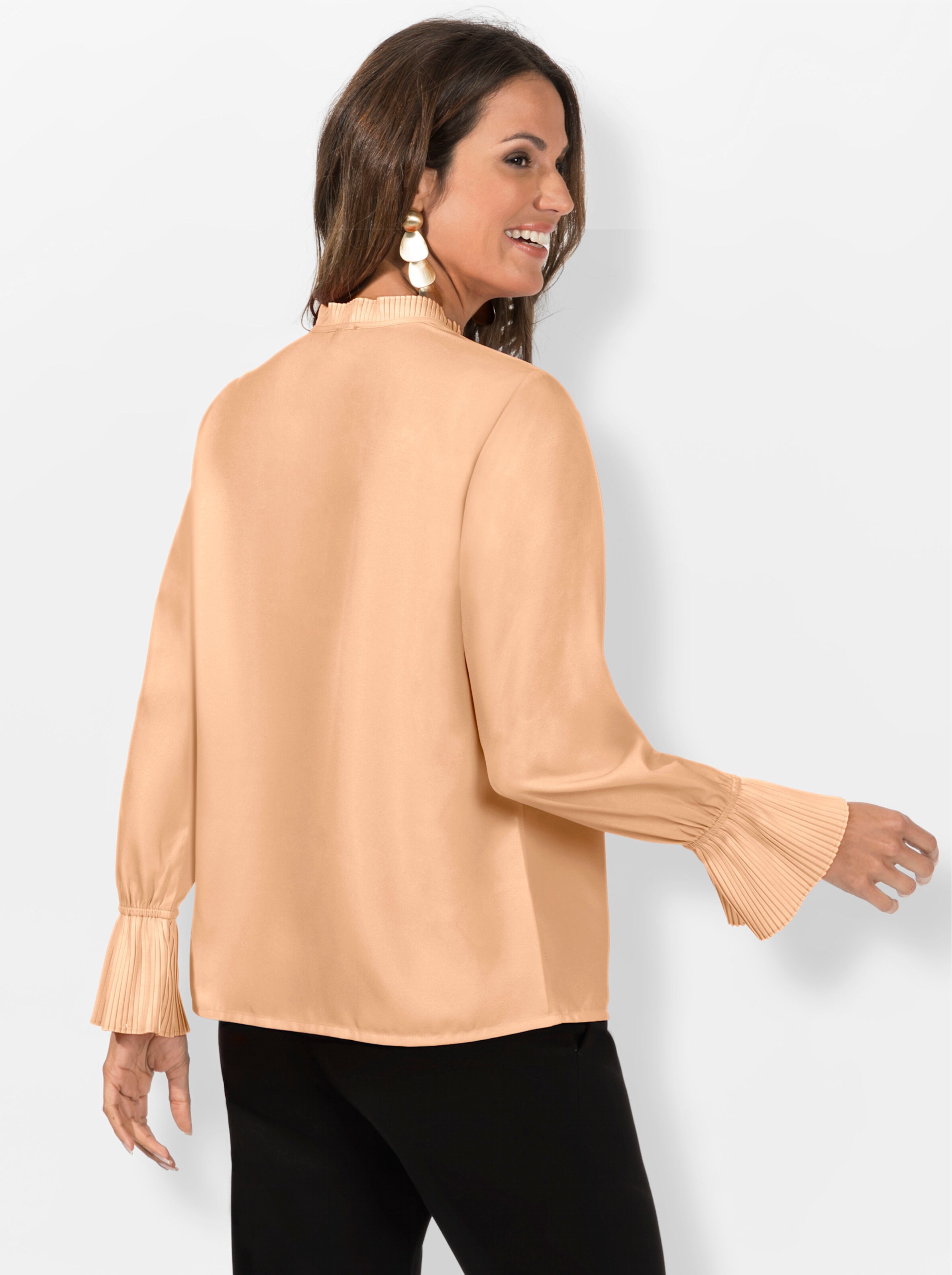 Bluse in apricot